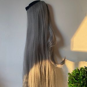 INH PonyTail - Smokey Grey